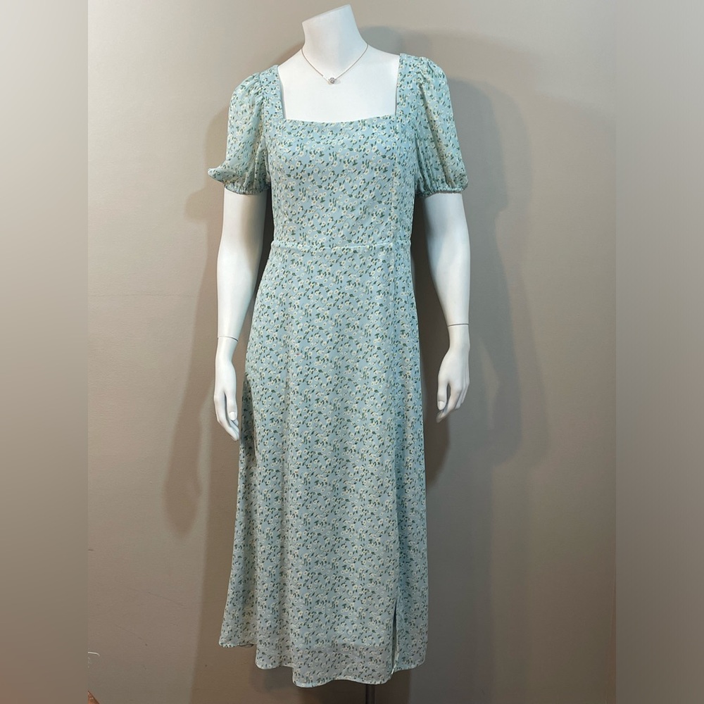 NWOT Whiteroom & Cactus Floral Dress